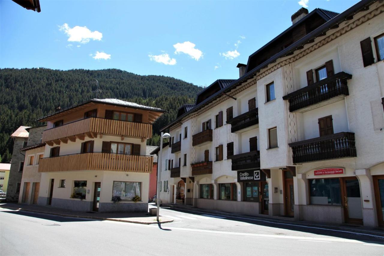 A Due Passi Valdidentro Apartamento Isolaccia Exterior foto