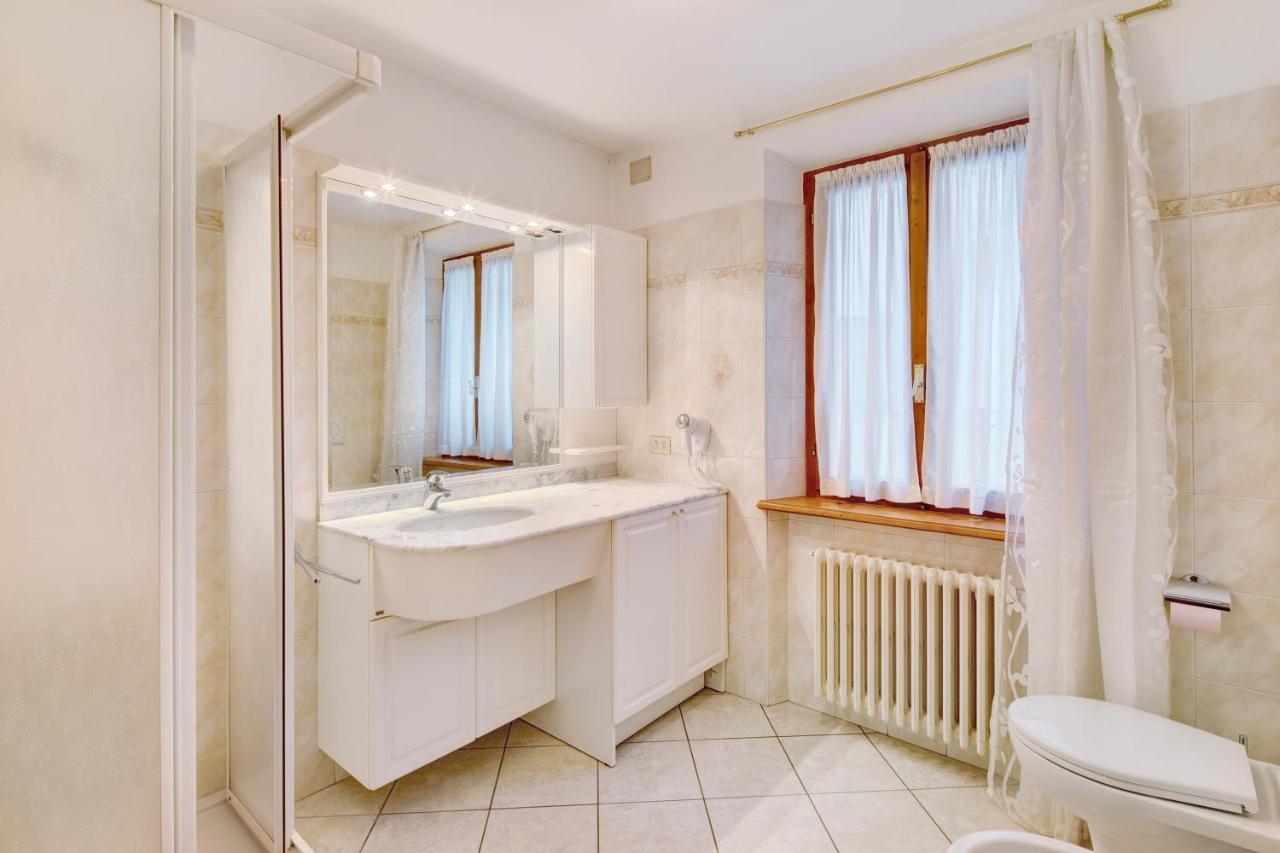 A Due Passi Valdidentro Apartamento Isolaccia Exterior foto