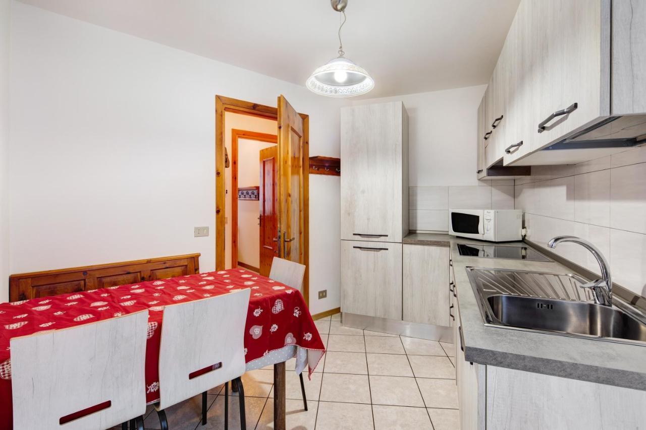A Due Passi Valdidentro Apartamento Isolaccia Exterior foto