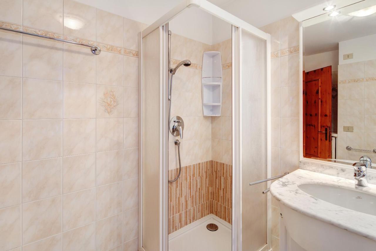 A Due Passi Valdidentro Apartamento Isolaccia Exterior foto